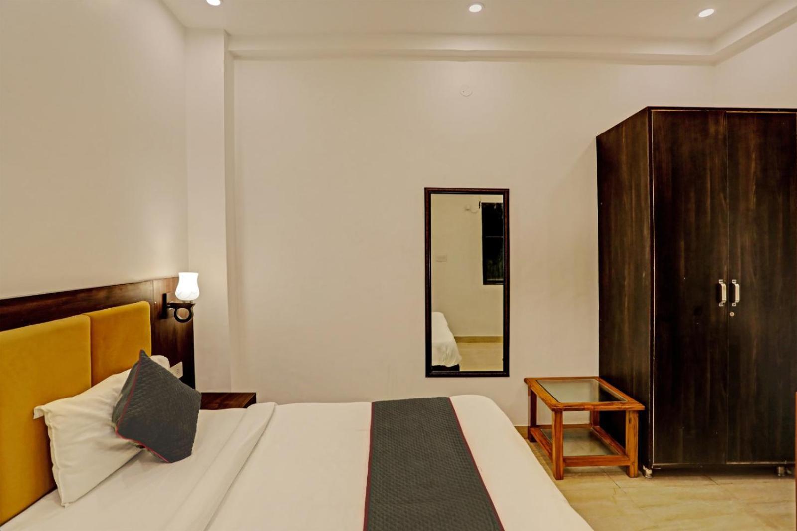 Hotel Golden Prime King Neu-Delhi Exterior foto